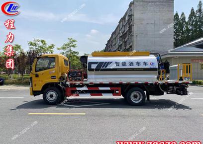 采用人性化設(shè)計(jì)，在惡劣環(huán)境下也能進(jìn)行施工作業(yè)的瀝青灑